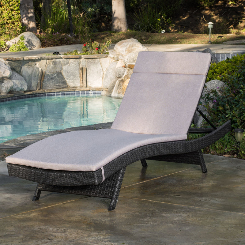 Outdoor Grey Wicker Adjustable Chaise Lounge w/ Cushion - NH608692